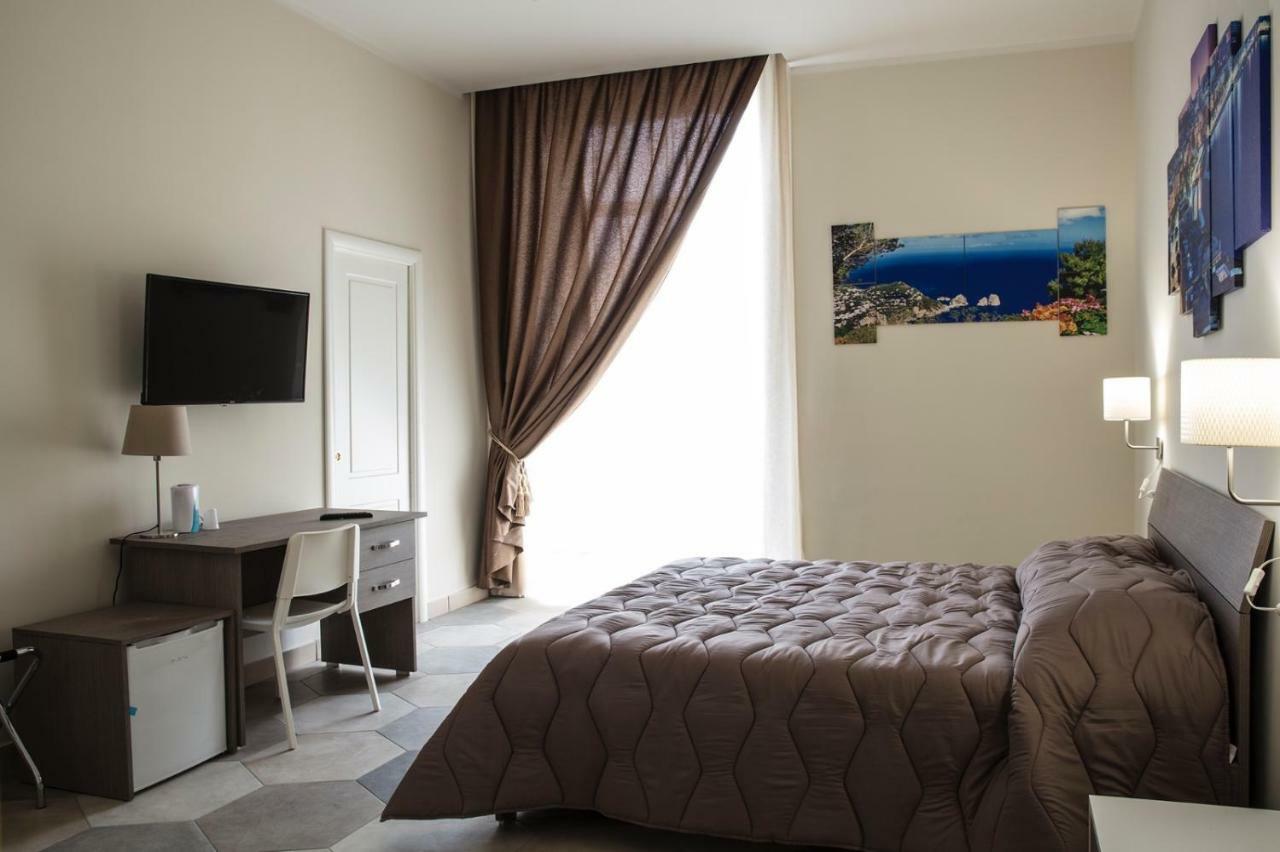 نابولي B&B La Dimora Del Conte المظهر الخارجي الصورة