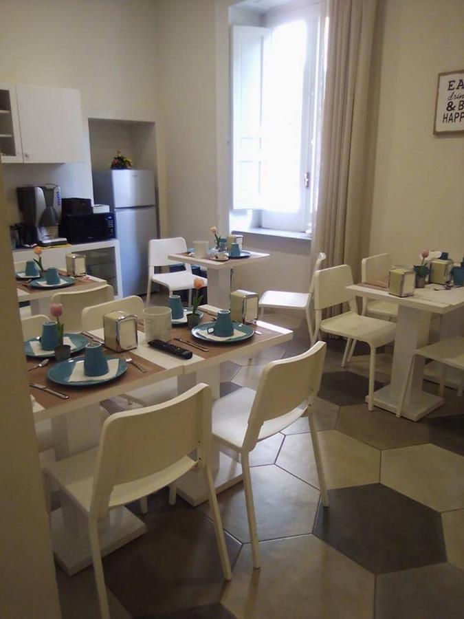 نابولي B&B La Dimora Del Conte المظهر الخارجي الصورة